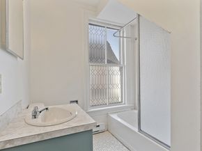 35 Middle St 4, Gloucester MA 01930