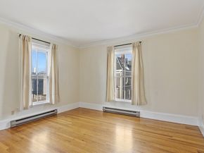 35 Middle St 4, Gloucester MA 01930