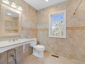 7 Cranberry Ln, Wareham MA 02538