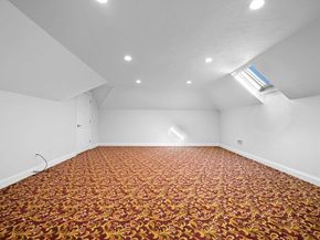 7 Cranberry Ln, Wareham MA 02538