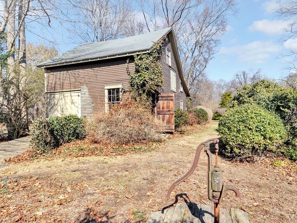 153 Main St, Wenham MA 01984