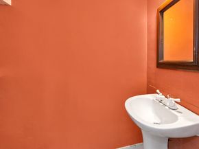 153 Main St, Wenham MA 01984