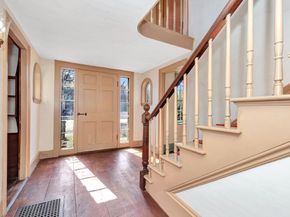 153 Main St, Wenham MA 01984