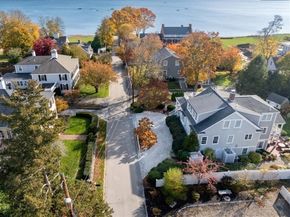 17 Winsor St, Duxbury MA 02332