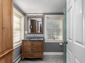 17 Winsor St, Duxbury MA 02332