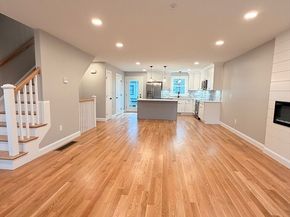 9 Acton Rd 6, Chelmsford MA 01824
