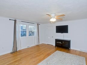 44 Connolly Rd, Billerica MA 01821