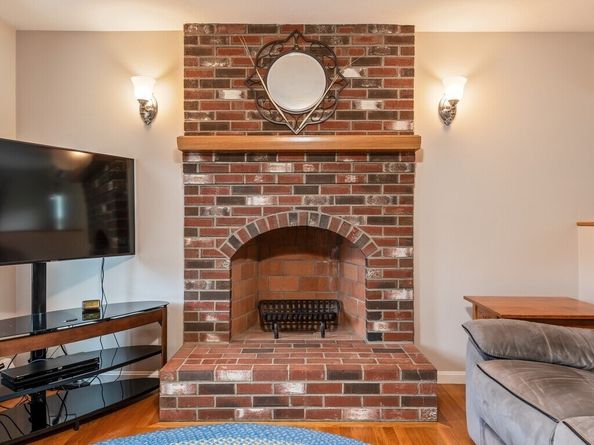 25 Watson Ln, Rutland MA 01543