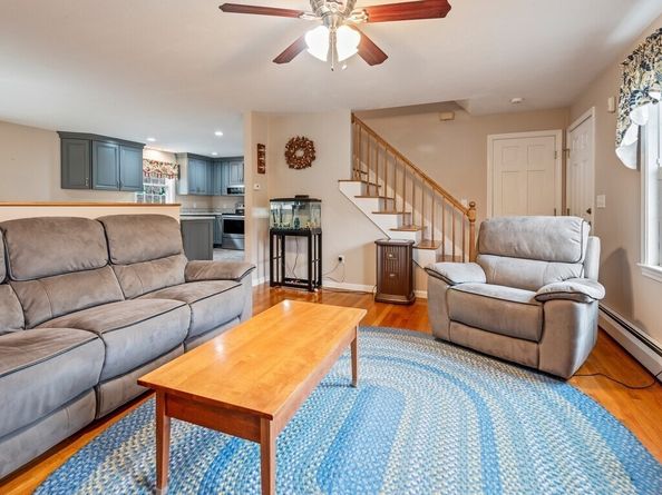 25 Watson Ln, Rutland MA 01543