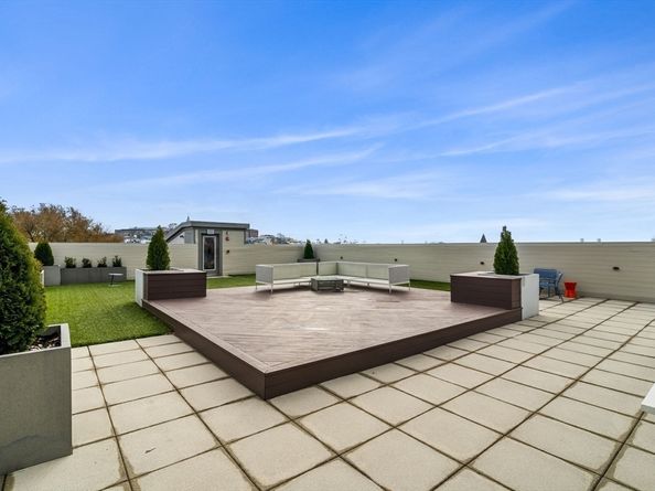 309 E St 0046, Boston MA 02127