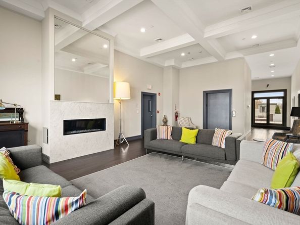 309 E St 0046, Boston MA 02127