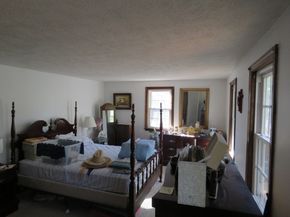 18 Wampatuck St, Pembroke MA 02359