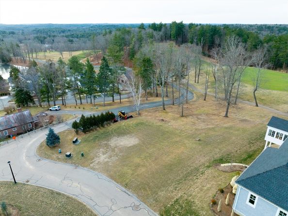 30 Buttonwood Lane, Ipswich MA 01938