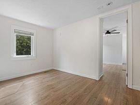 6 Agawam Dr, Wareham MA 02538