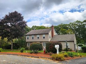 3 Birch Cir, Hopedale MA 01747