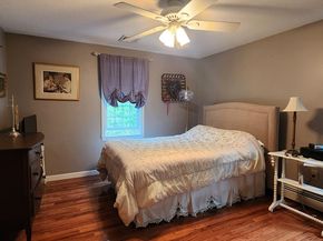 3 Birch Cir, Hopedale MA 01747