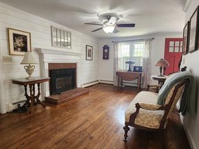 3 Birch Cir, Hopedale MA 01747