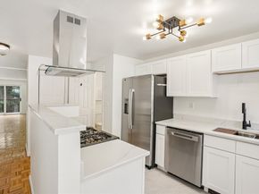 93 Spring St 29, Watertown MA 02472