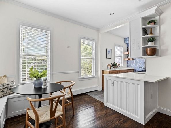 296 E 8th St 3, Boston MA 02127