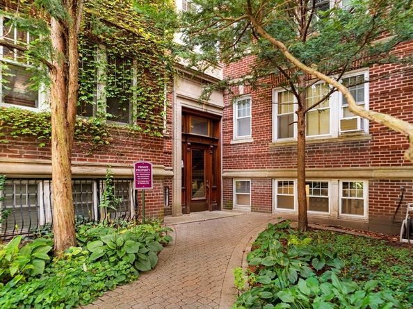 1699 Cambridge St 50, Cambridge MA 02138