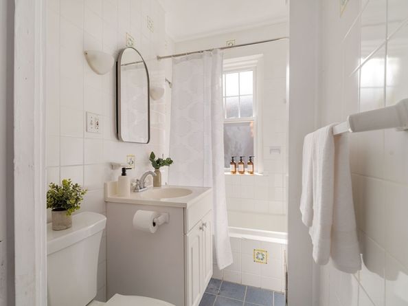 1699 Cambridge St 50, Cambridge MA 02138