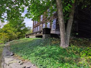 47 Harty Dr, Petersham MA 01366