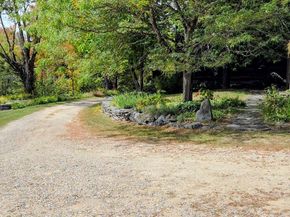 47 Harty Dr, Petersham MA 01366