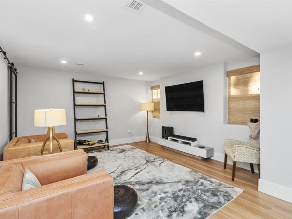 300 Elliot 2, Newton MA 02464