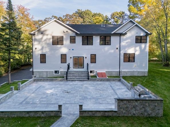 80 Wilson Rd., Bedford MA 01730