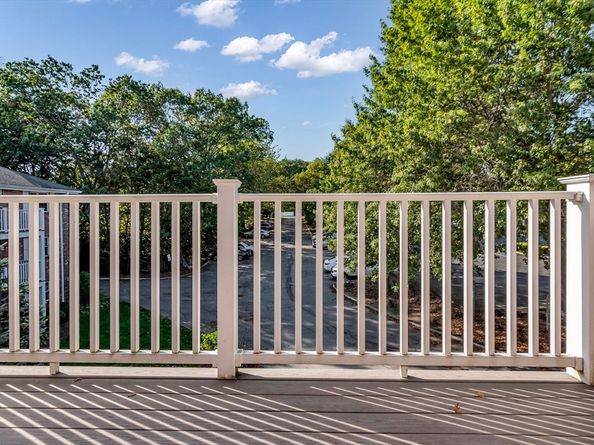 5 Karen Cir 16, Billerica MA 01821