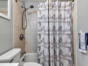 5 Karen Cir 16, Billerica MA 01821