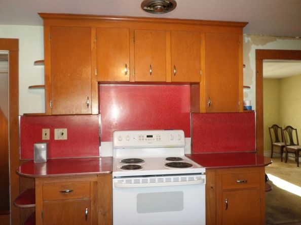 9 Douglas Rd, Saugus MA 01906