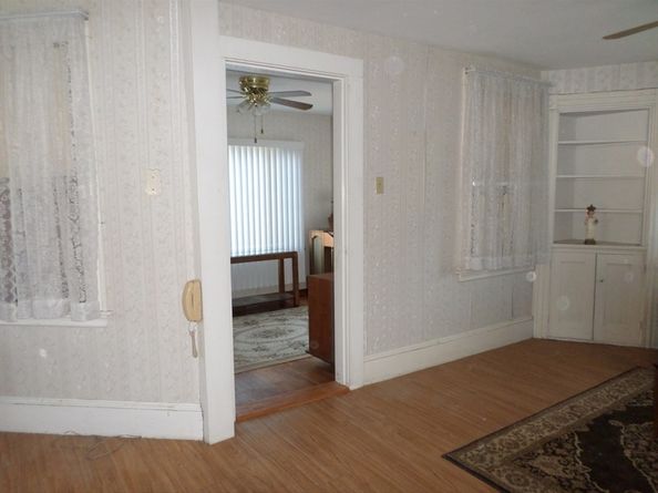 9 Douglas Rd, Saugus MA 01906