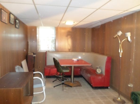 9 Douglas Rd, Saugus MA 01906