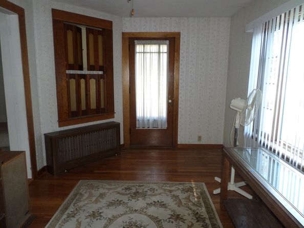 9 Douglas Rd, Saugus MA 01906
