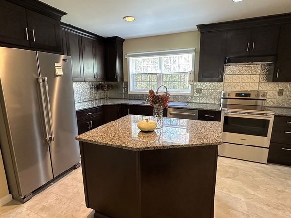 75 Downey Rd, North Brookfield MA 01535