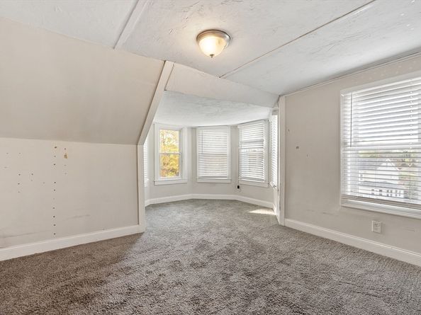 133 Harvard Avenue, Athol MA 01331