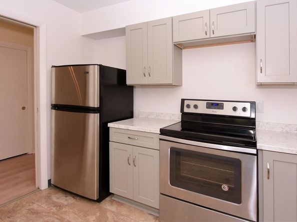 80 Salisbury St 206, Worcester MA 01609