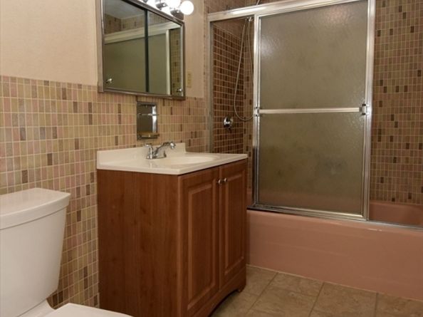 80 Salisbury St 206, Worcester MA 01609