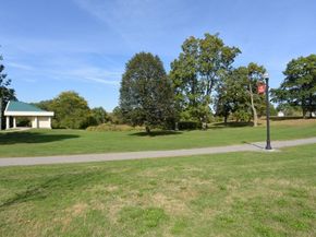 80 Salisbury St 206, Worcester MA 01609