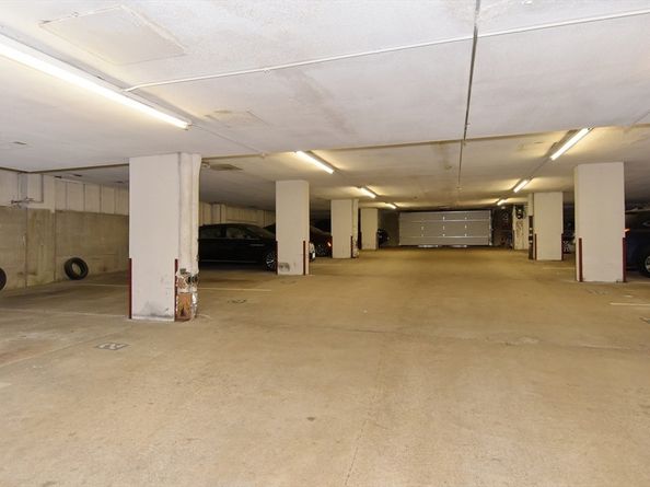 80 Salisbury St 206, Worcester MA 01609