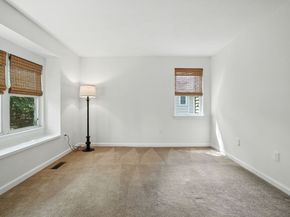 46 John Drive 46, Grafton MA 01536