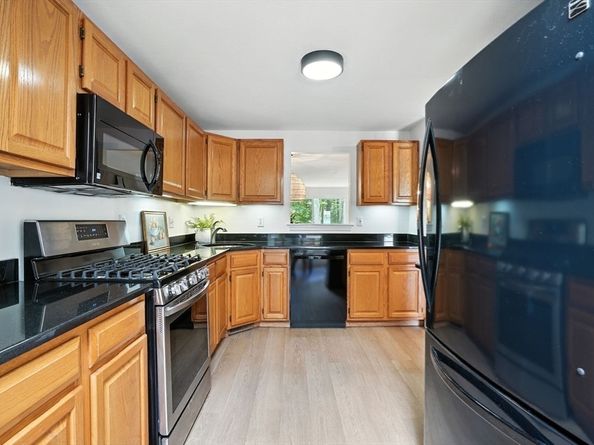 46 John Drive 46, Grafton MA 01536