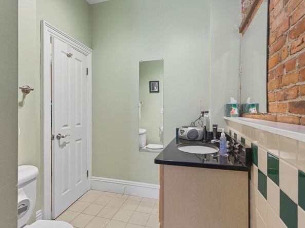 284 K St 2, Boston MA 02127