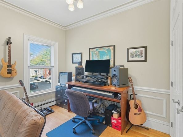 284 K St 2, Boston MA 02127