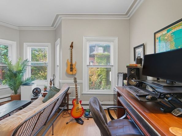 284 K St 2, Boston MA 02127