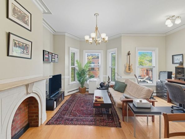 284 K St 2, Boston MA 02127