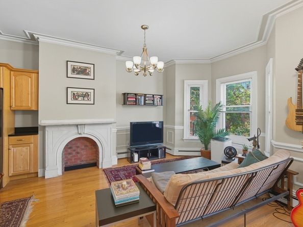 284 K St 2, Boston MA 02127