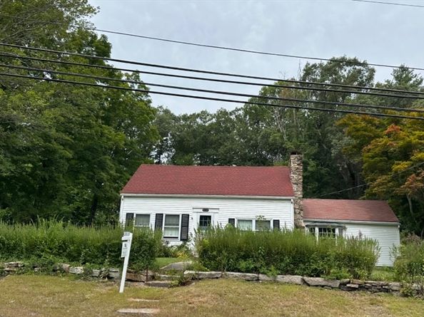86 Main St, Douglas MA 01516