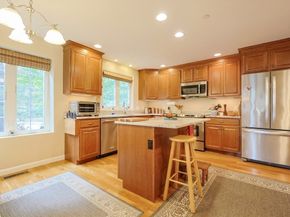 5 Blossom Ct 5, Westborough MA 01581